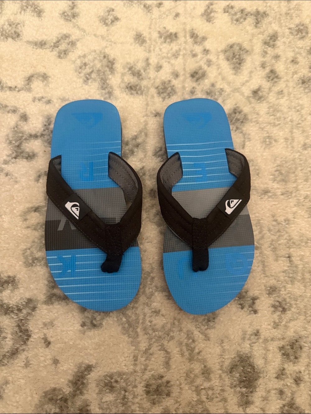 Quiksilver Kids' Blue and Gray Flip Flops